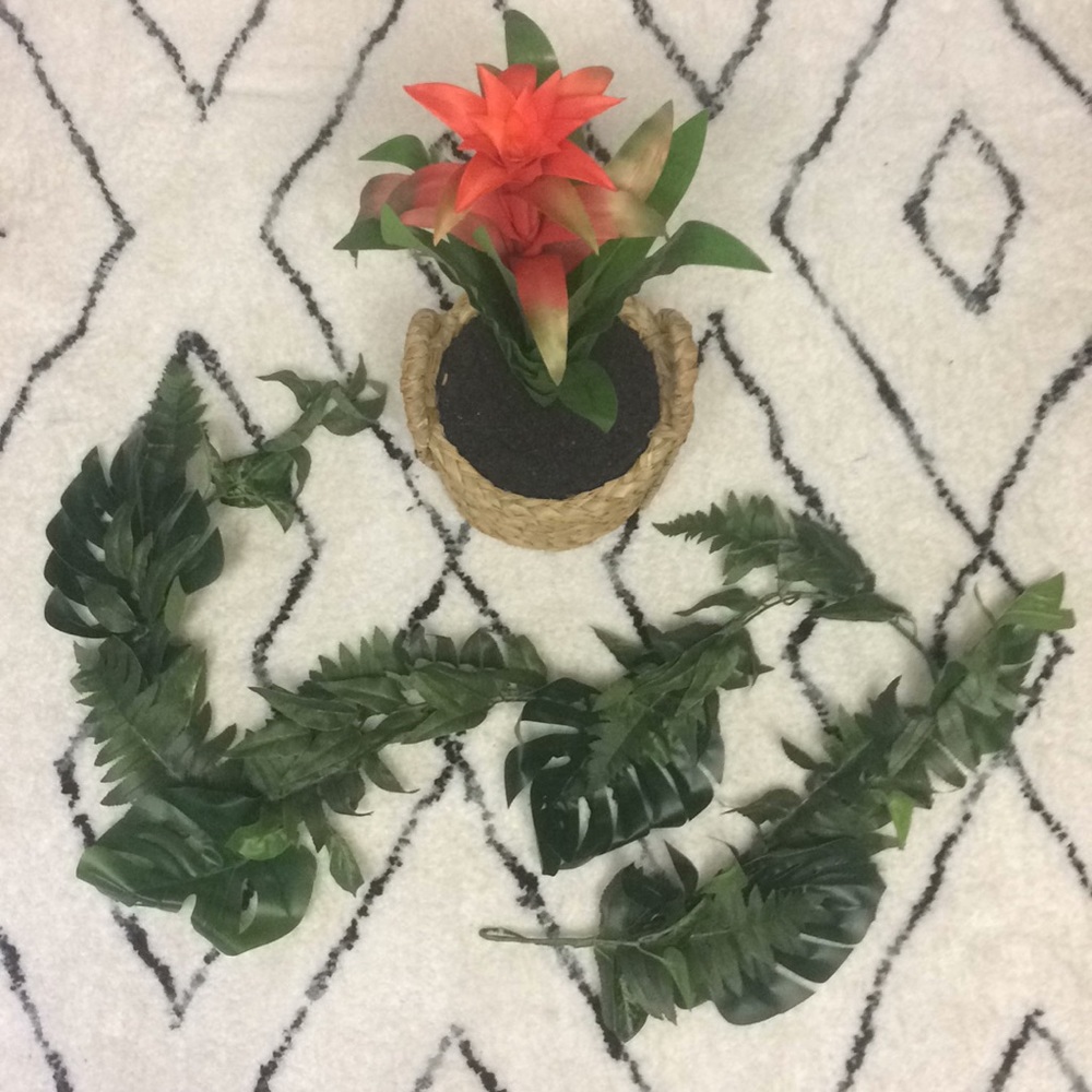 Opalhouse Garland